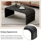 Table basse minimaliste au design Art déco incurvé